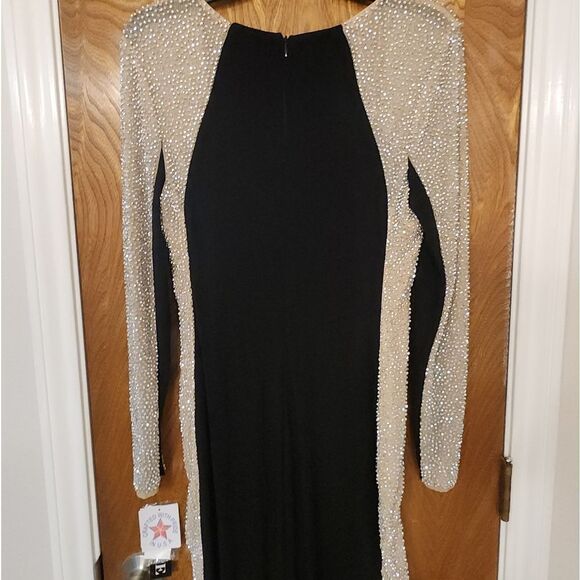 Xscape "Sarah" Long Jersey Knit with Caviar Beaded Sides Dress SIZE 4 NWT - Picture 10 of 11